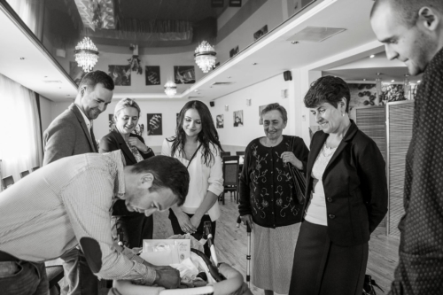 konwalijka_fotografia dziecieca_reportaz_chrzest_sanok_dzieci_rodzina18