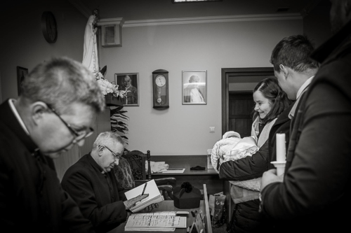 konwalijka_fotografia dziecieca_reportaz_chrzest_sanok_dzieci_rodzina4