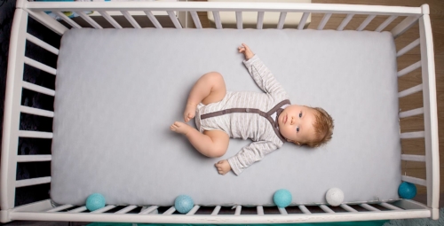 konwalijka_fotografia_dziecieca_sanok_rodzinna_lifestyle_sesja_w_domu_klienta_newborn_baby4